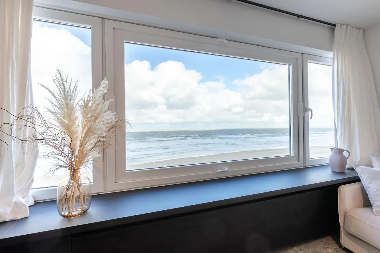 Modern Design Flat With A Stunning View Over Ostend Beach Apartman