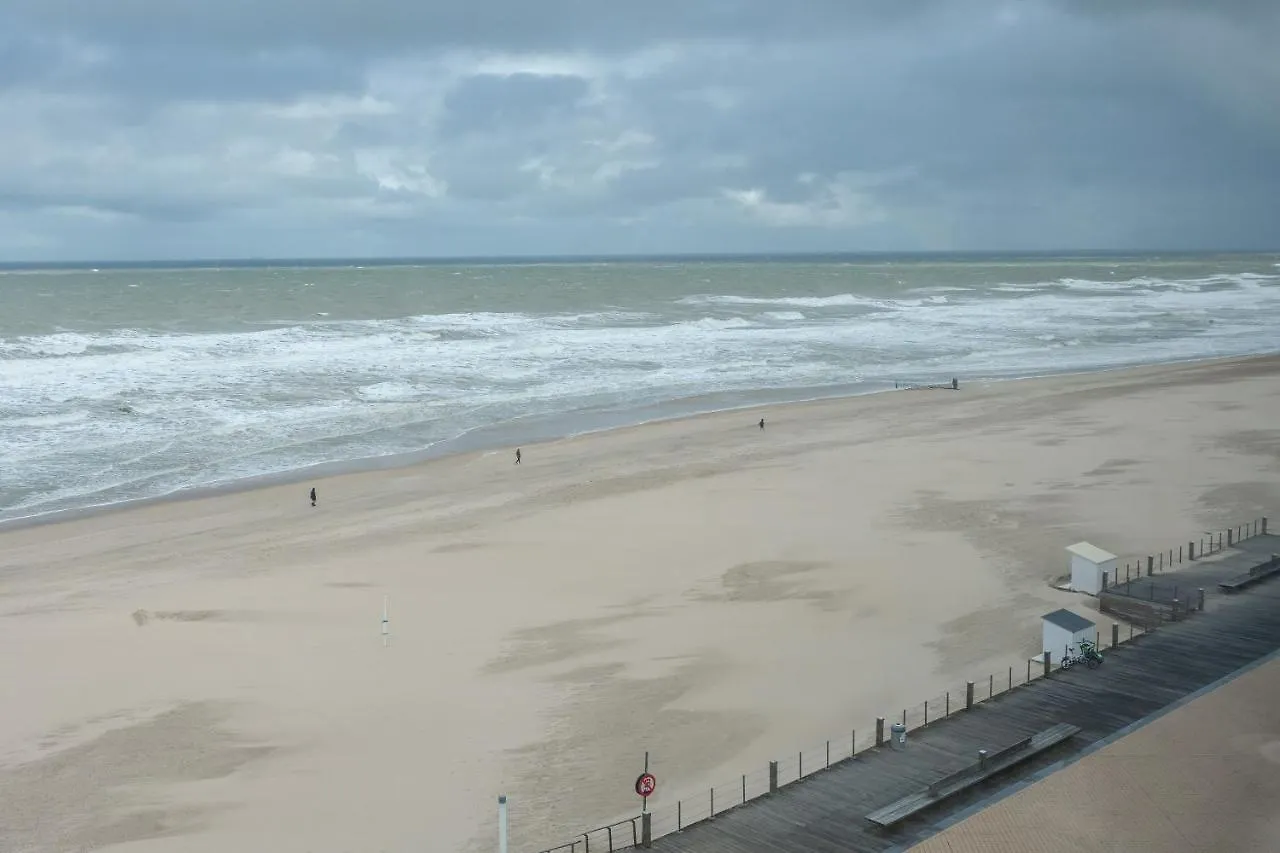 Modern Design Flat With A Stunning View Over Ostend Beach