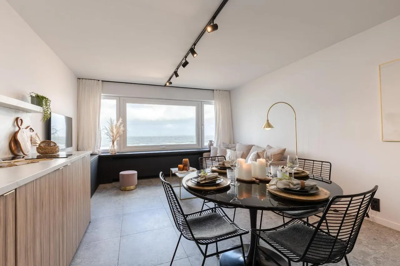Modern Design Flat With A Stunning View Over Ostend Beach Apartman